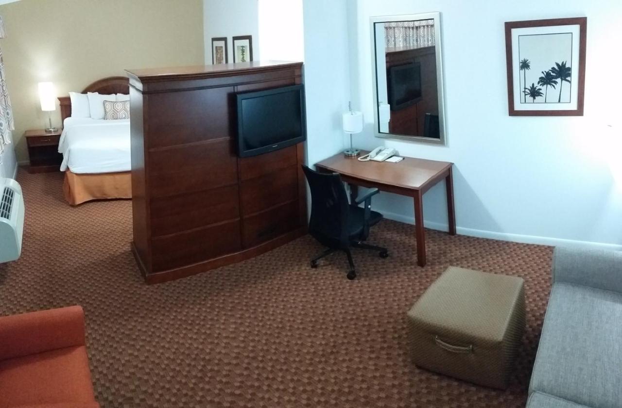 King Suite - Non-Smoking at Best Western Port St. Lucie