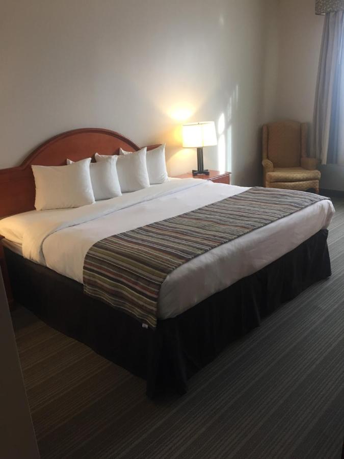 King Room - Non-Smoking at Country Inn & Suites by Radisson, Brockton (Boston), MA