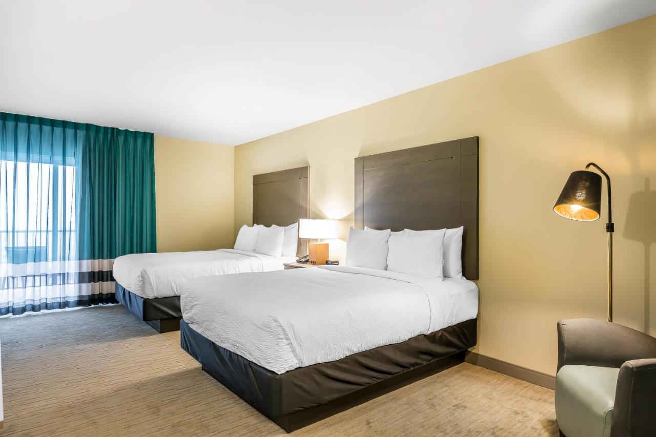 Deluxe Room with Two Queen Beds - Non-Smoking with Marina View at Marina Bay Hotel & Suites, an Ascend Collection Hotel