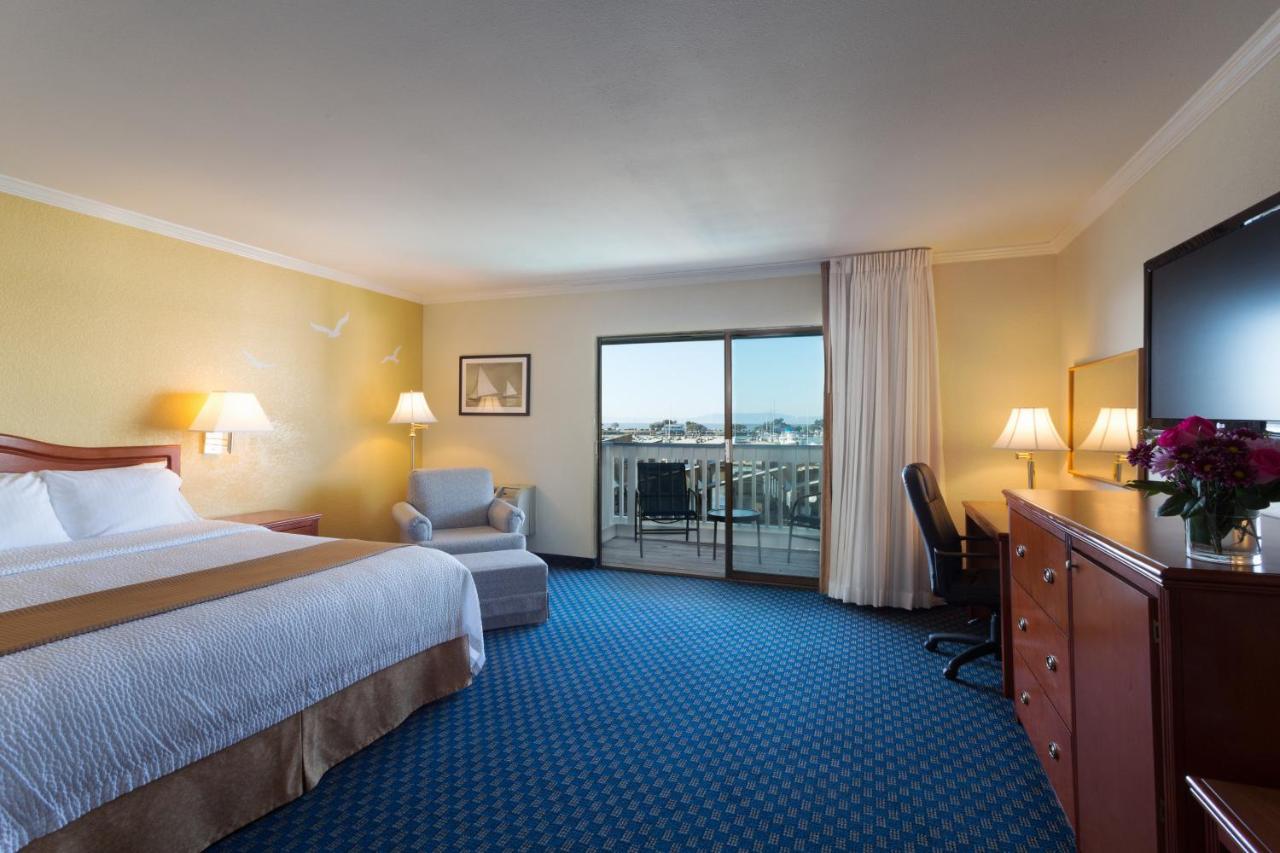  | The Marina Inn on San Francisco Bay