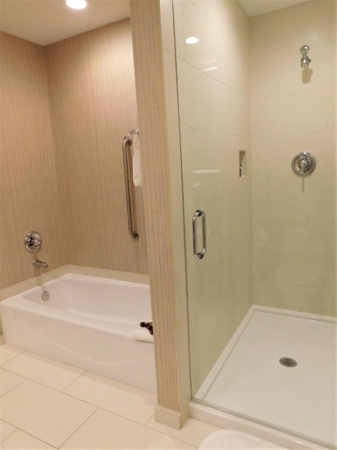 King Room at Town & Country Inn and Suites
