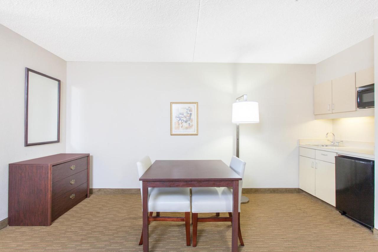 King Room - Disability Access - Non-Smoking at Hawthorn Suites by Wyndham Midwest City Tinker AFB