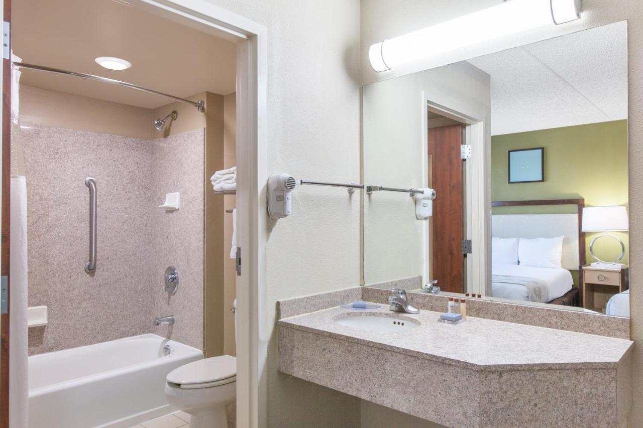 Executive Double Suite - Smoking at Hawthorn Suites by Wyndham Midwest City Tinker AFB