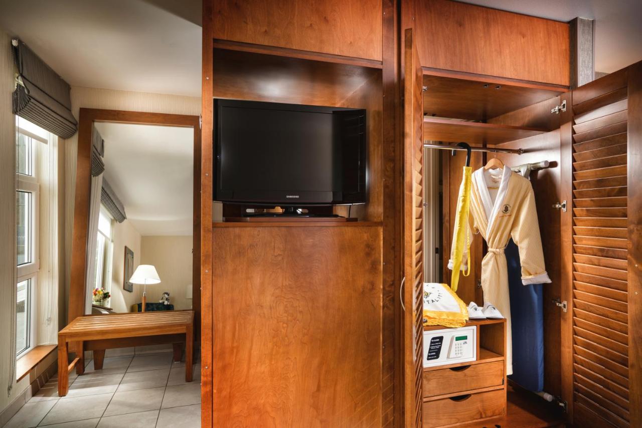 King Studio at Staypineapple, Watertown Hotel, University District Seattle