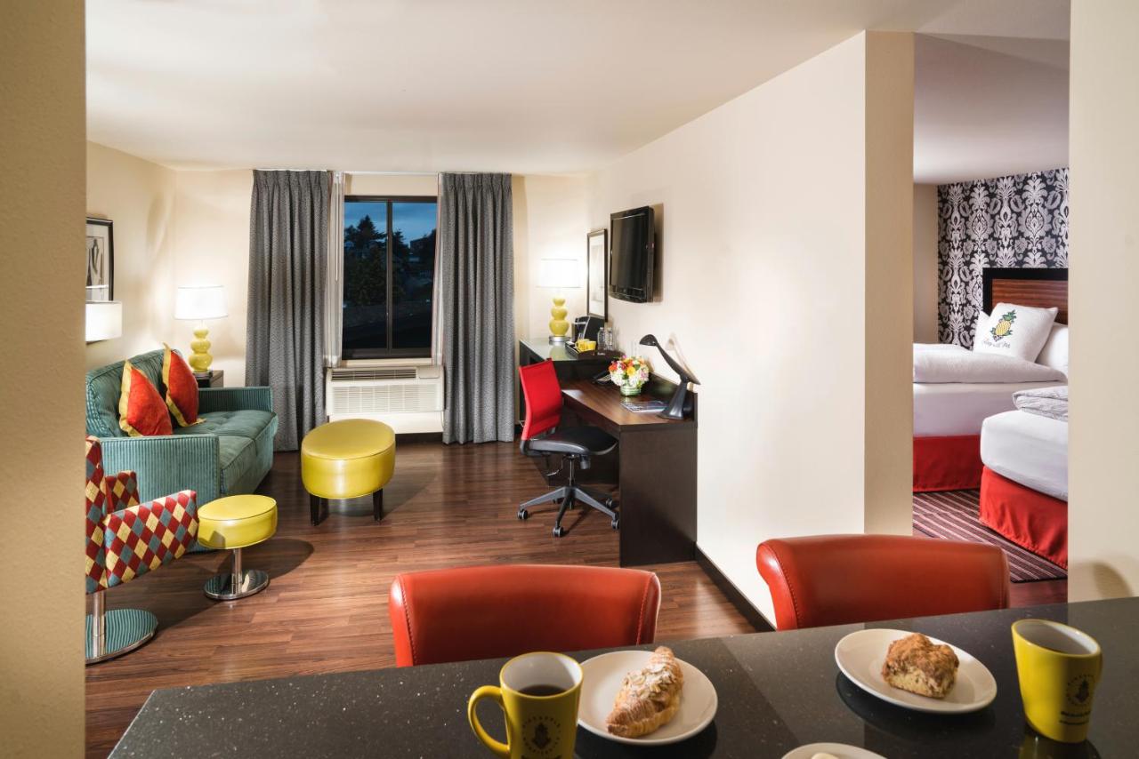 Suite with Two Queen Beds and Sofa Bed at Staypineapple, The Maxwell Hotel, Seattle Center Seattle