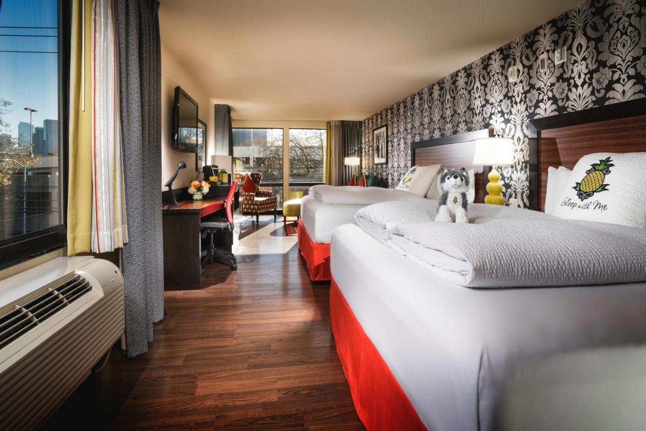 Suite with Two King Beds and Sofa Bed at Staypineapple, The Maxwell Hotel, Seattle Center Seattle