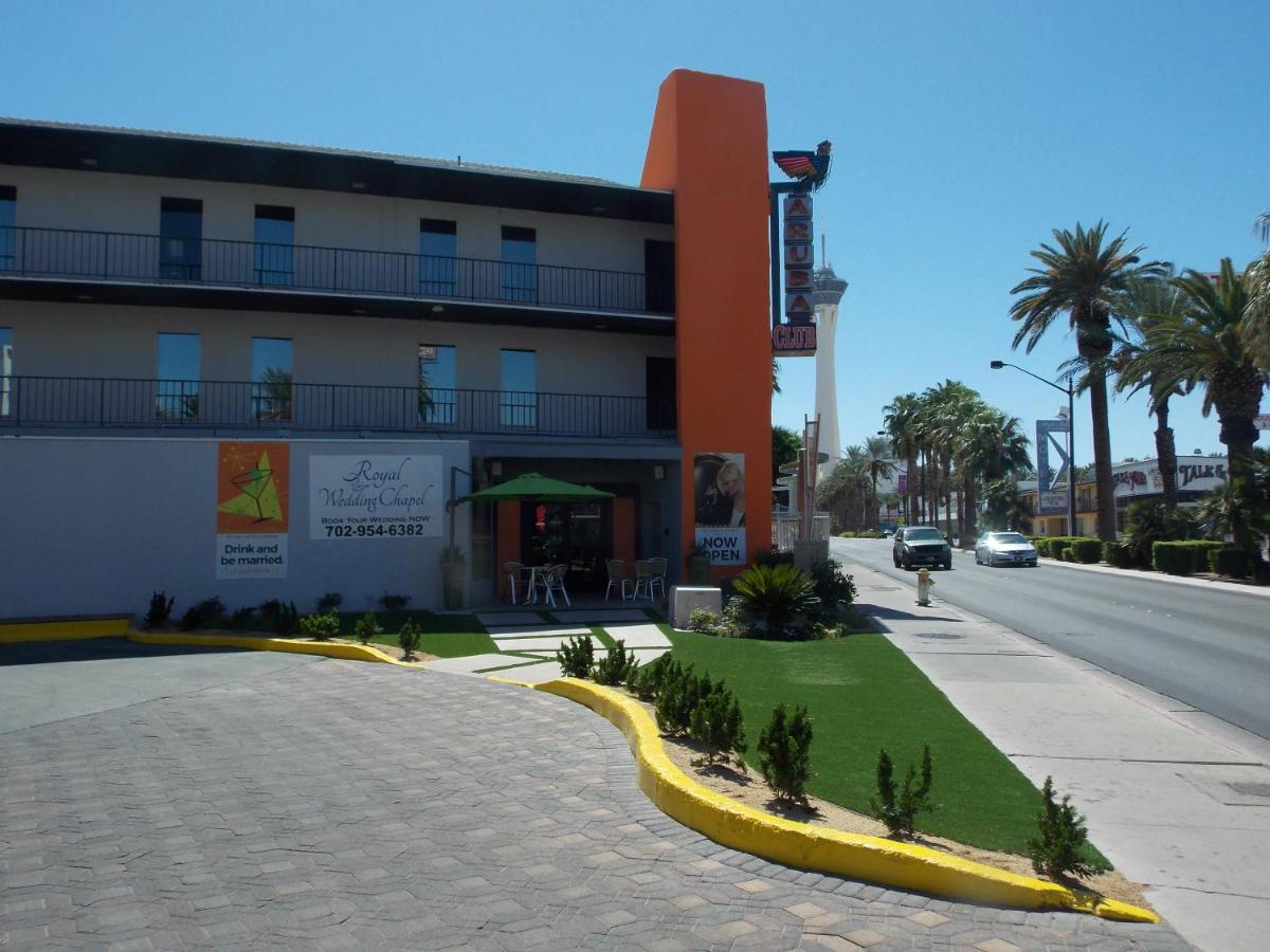 Double Queen Room Accessible at Thunderbird Hotel