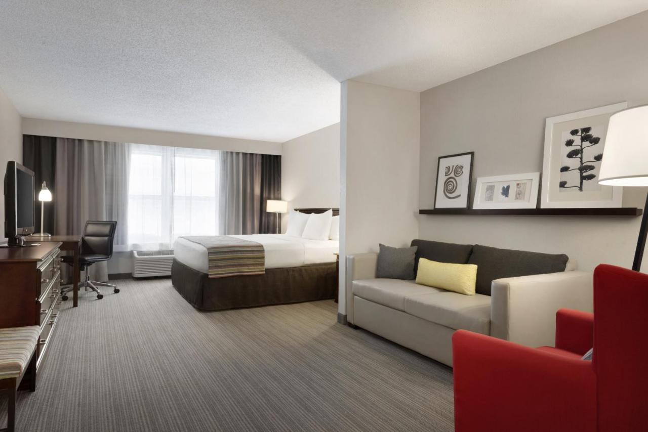 King Studio with Sofa Bed - Disability Access at Country Inn & Suites by Radisson, Houghton, MI