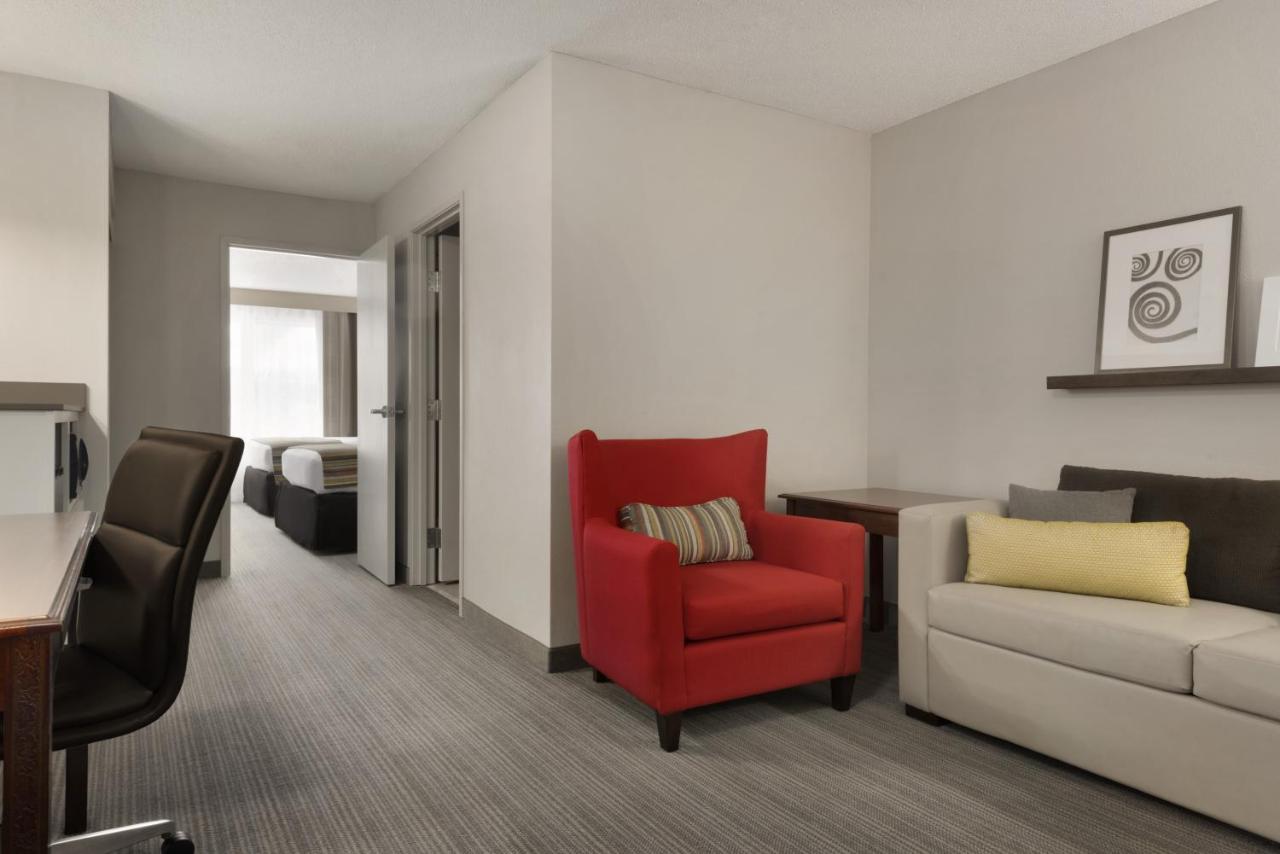 Queen Suite with Sofa Bed at Country Inn & Suites by Radisson, Houghton, MI
