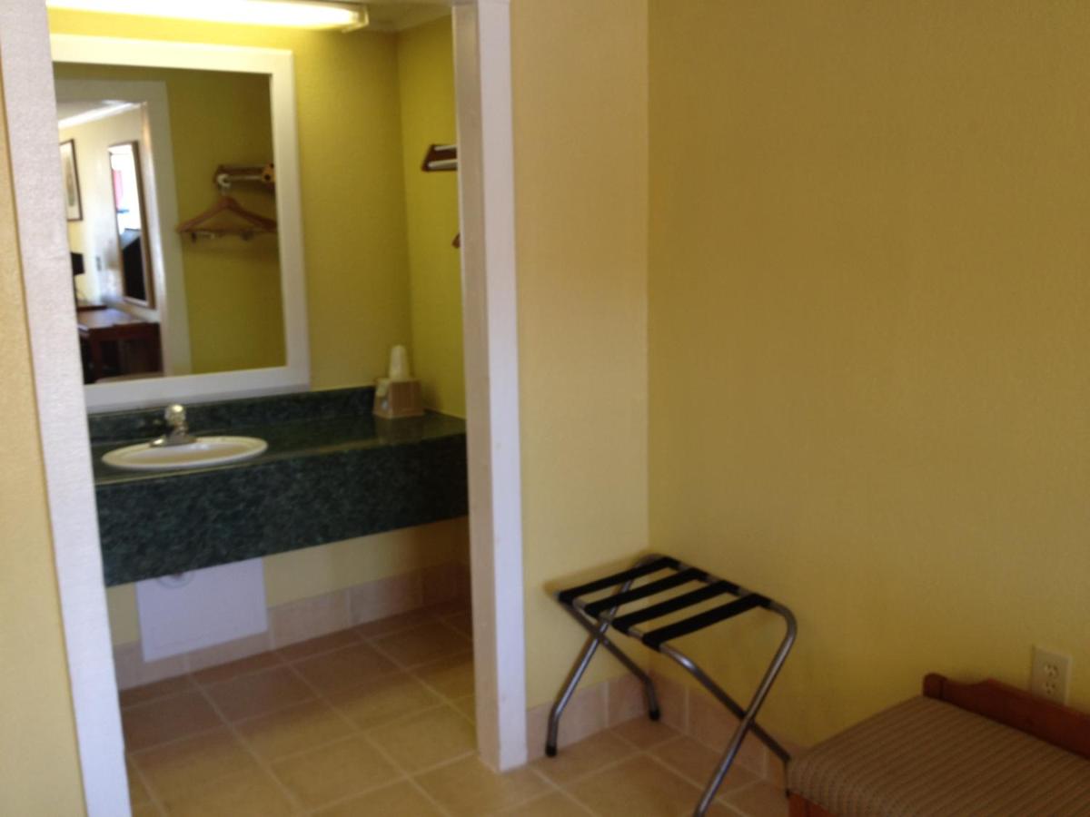 King Room - Non-Smoking at Americas Best Value Inn Conyer