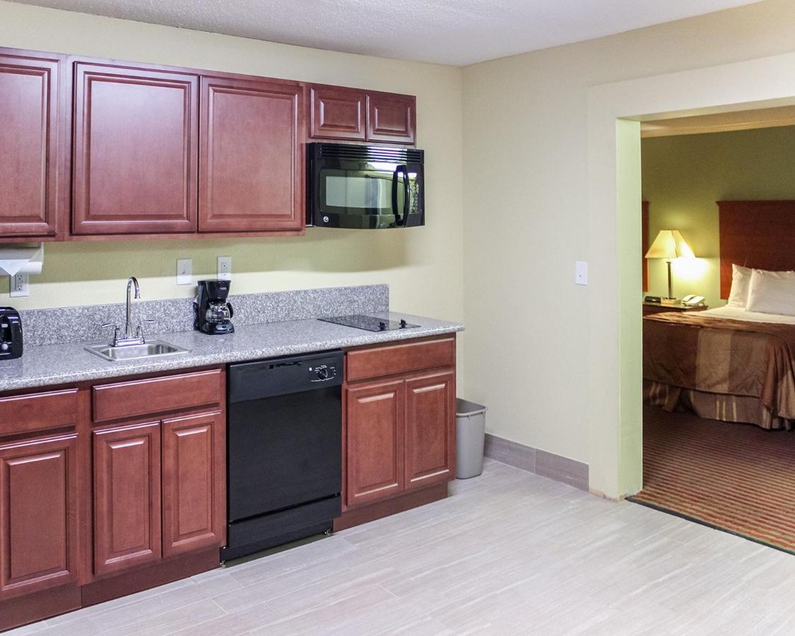 Standard Double Suite at MainStay Suites Williamsburg Historic Area
