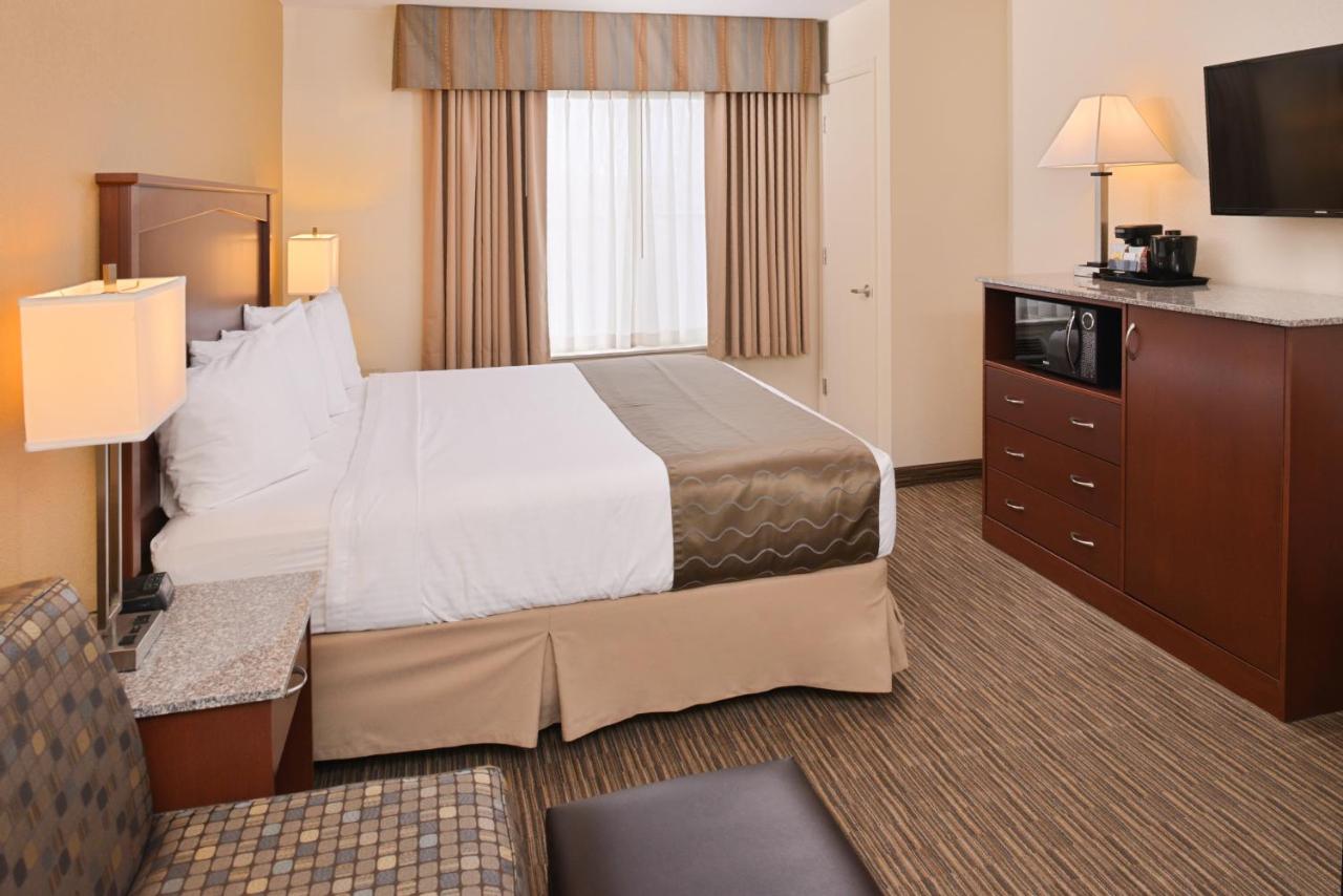 Deluxe King Room - Second Floor at Best Western Executive Inn & Suites