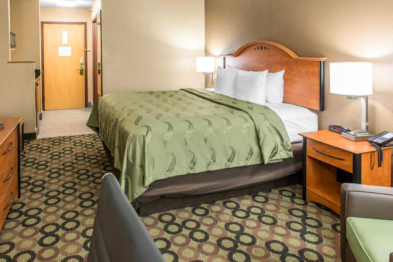 Standard King Room - Non-Smoking at Quality Inn & Suites Columbus West - Hilliard
