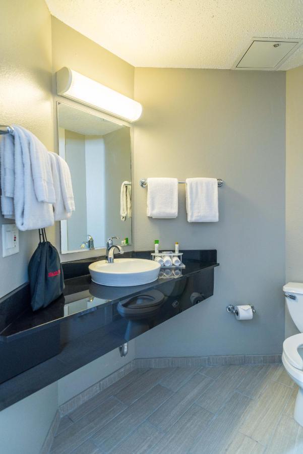 Standard King Room - Non Smoking at Studio Z, an Ascend Collection Hotel
