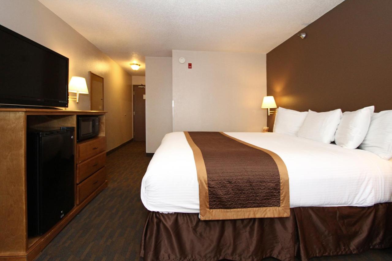 King Suite at New Victorian Suites