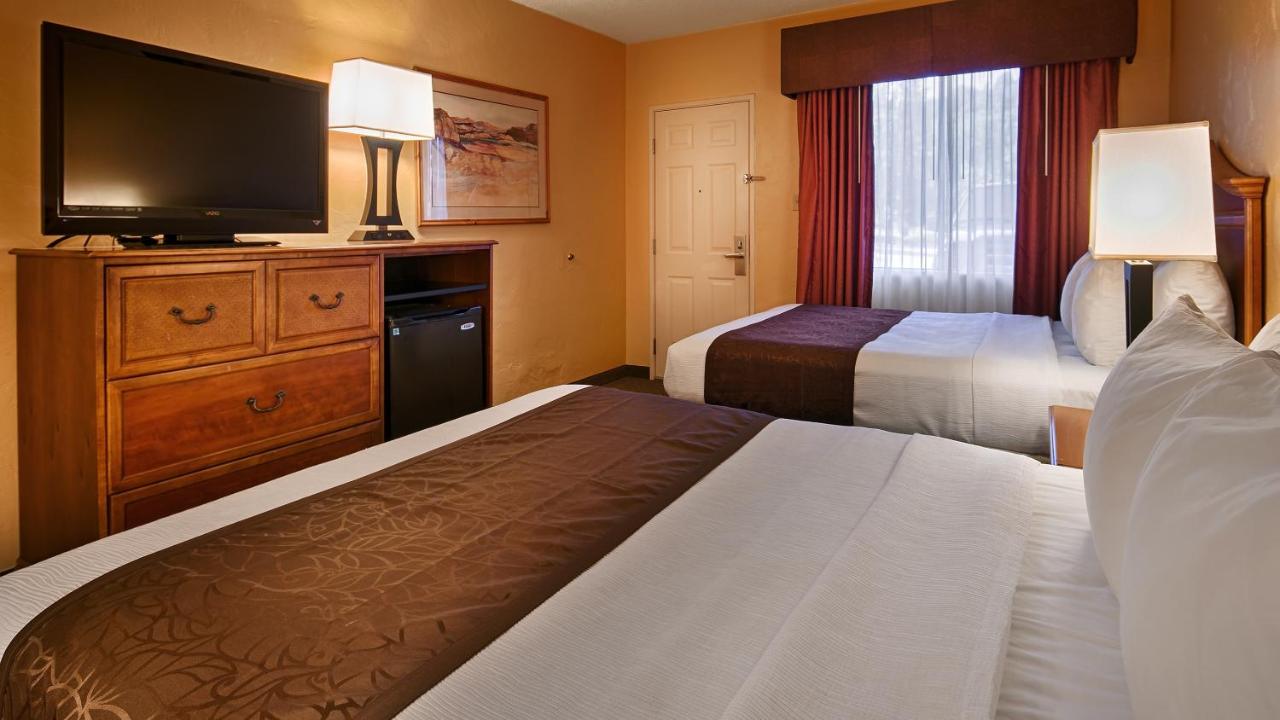 Queen Room with Two Queen Beds - Non-Smoking at Best Western Durango Inn & Suites