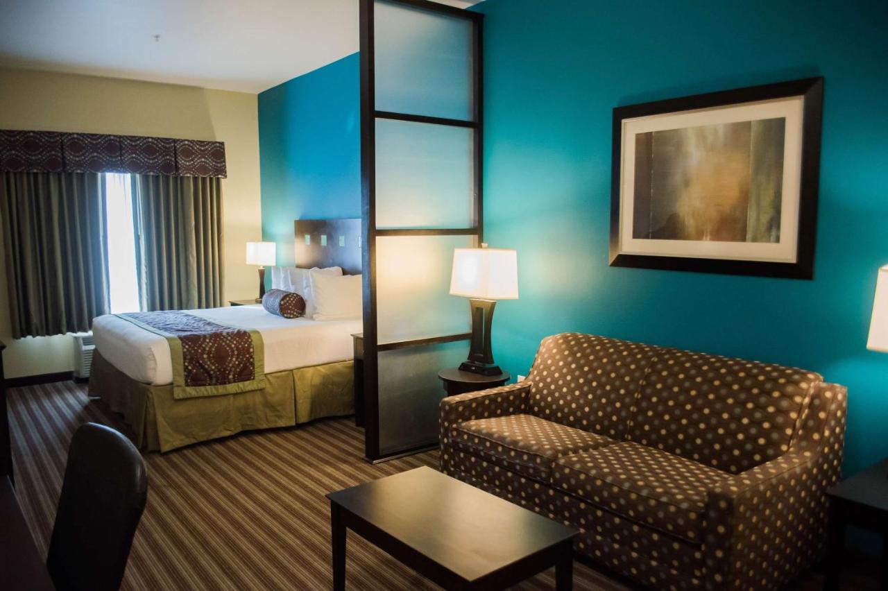 King Suite - Disability Access at Best Western Plus Desoto Inn & Suites