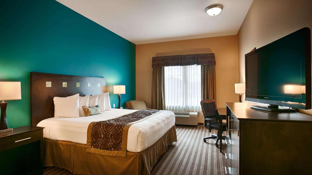 King Room - Non Smoking at Best Western Plus Desoto Inn & Suites