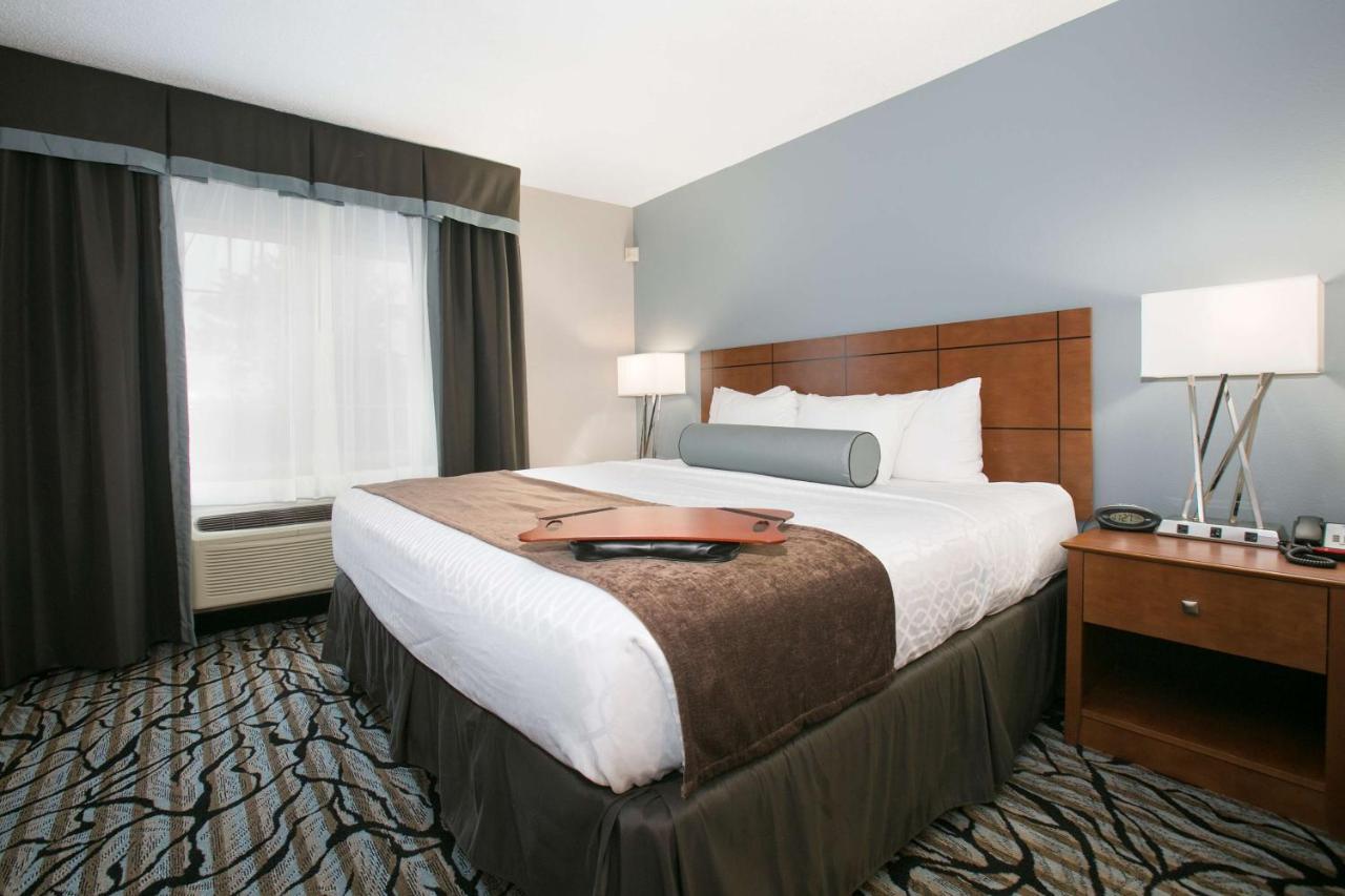 Two Bedroom King Suite at Best Western Plus Blaine at the National Sports Center