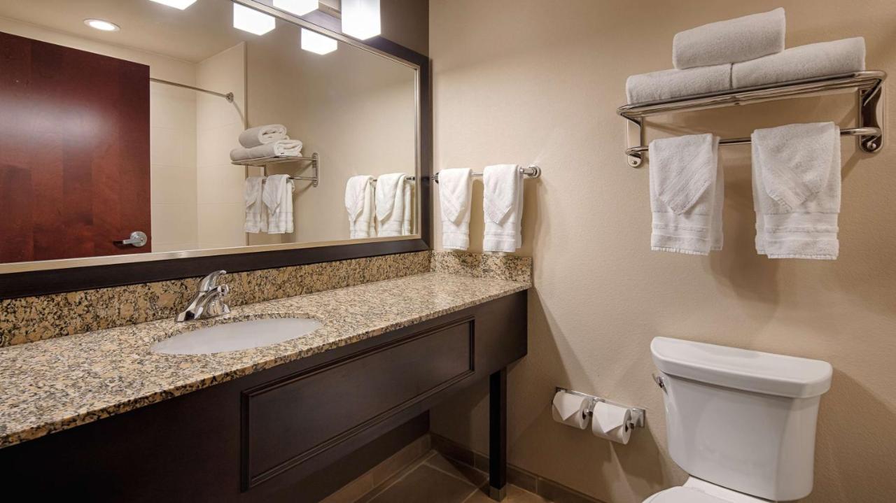 King Room - Non-Smoking at Best Western Plus Stevens County Inn