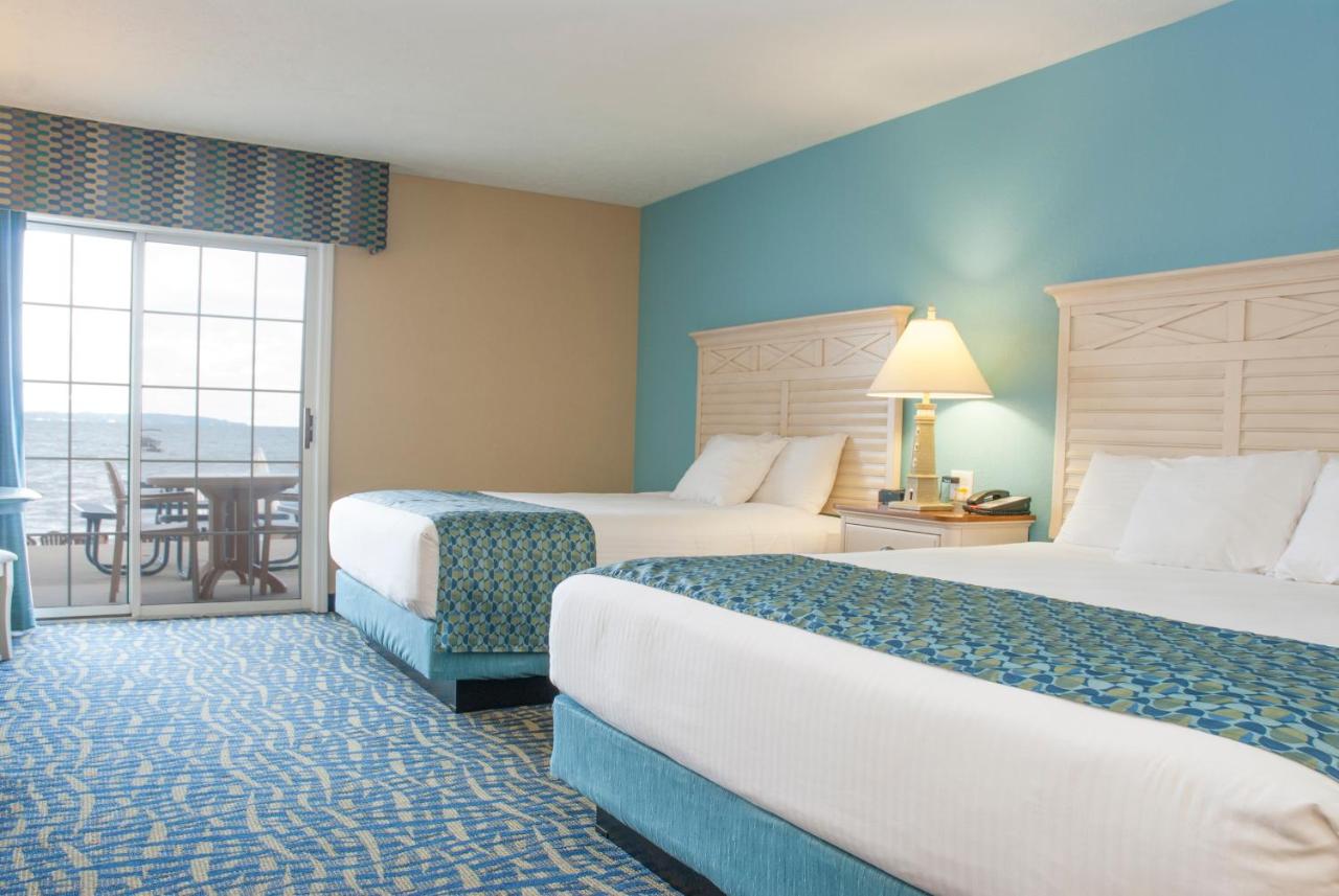 Deluxe King and Queen Room Beach View - First Floor at Grand Beach Resort Hotel