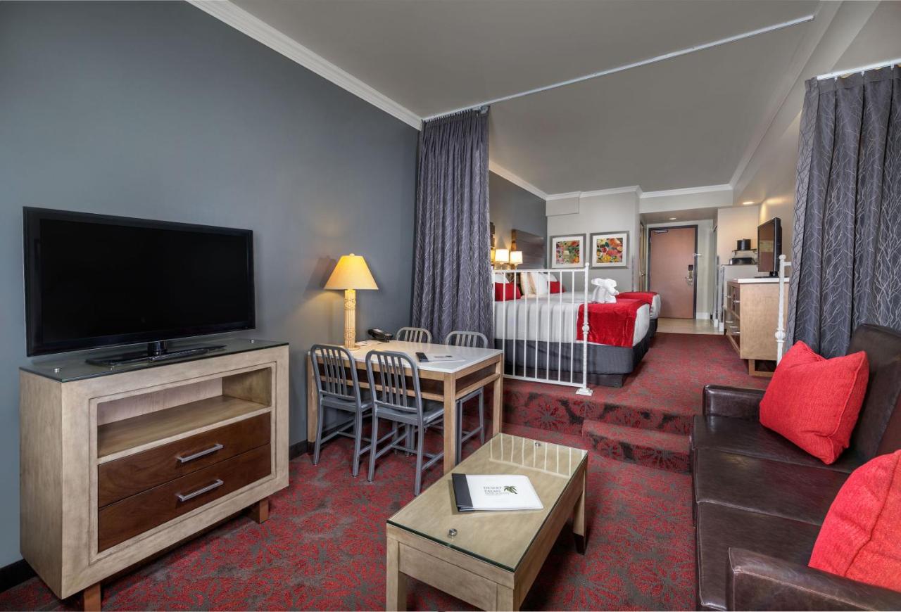 Deluxe Suite at Desert Palms Hotel & Suites