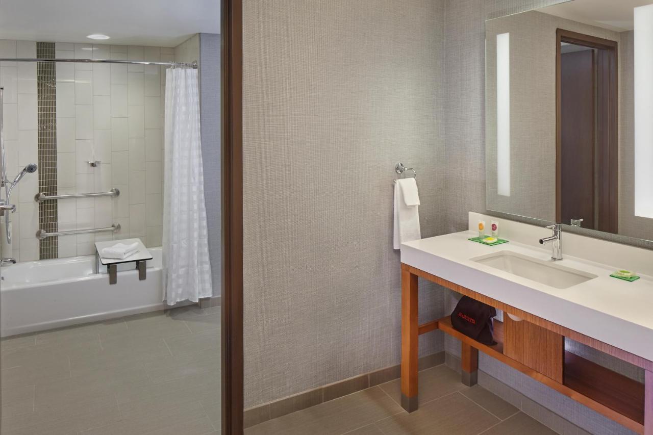 Queen Room with Two Queen Beds - Disability Access/Bathtub at Hyatt Place State College