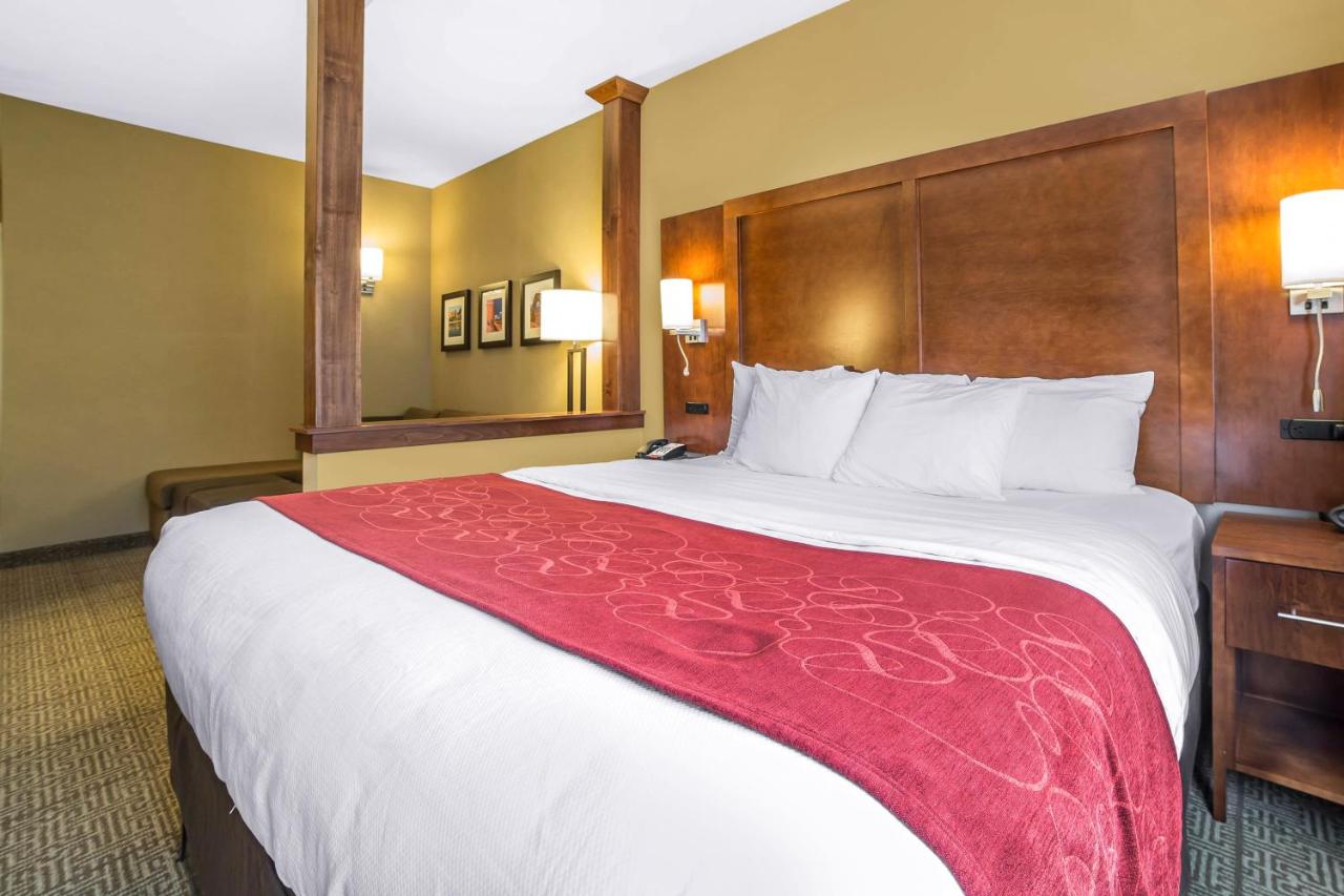 King Suite - Non-Smoking at Comfort Suites Moab near Arches National Park