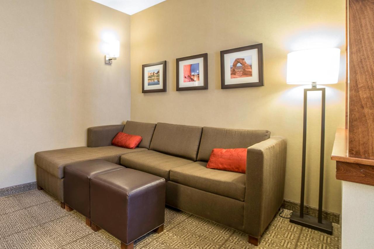 King Suite - Non-Smoking at Comfort Suites Moab near Arches National Park
