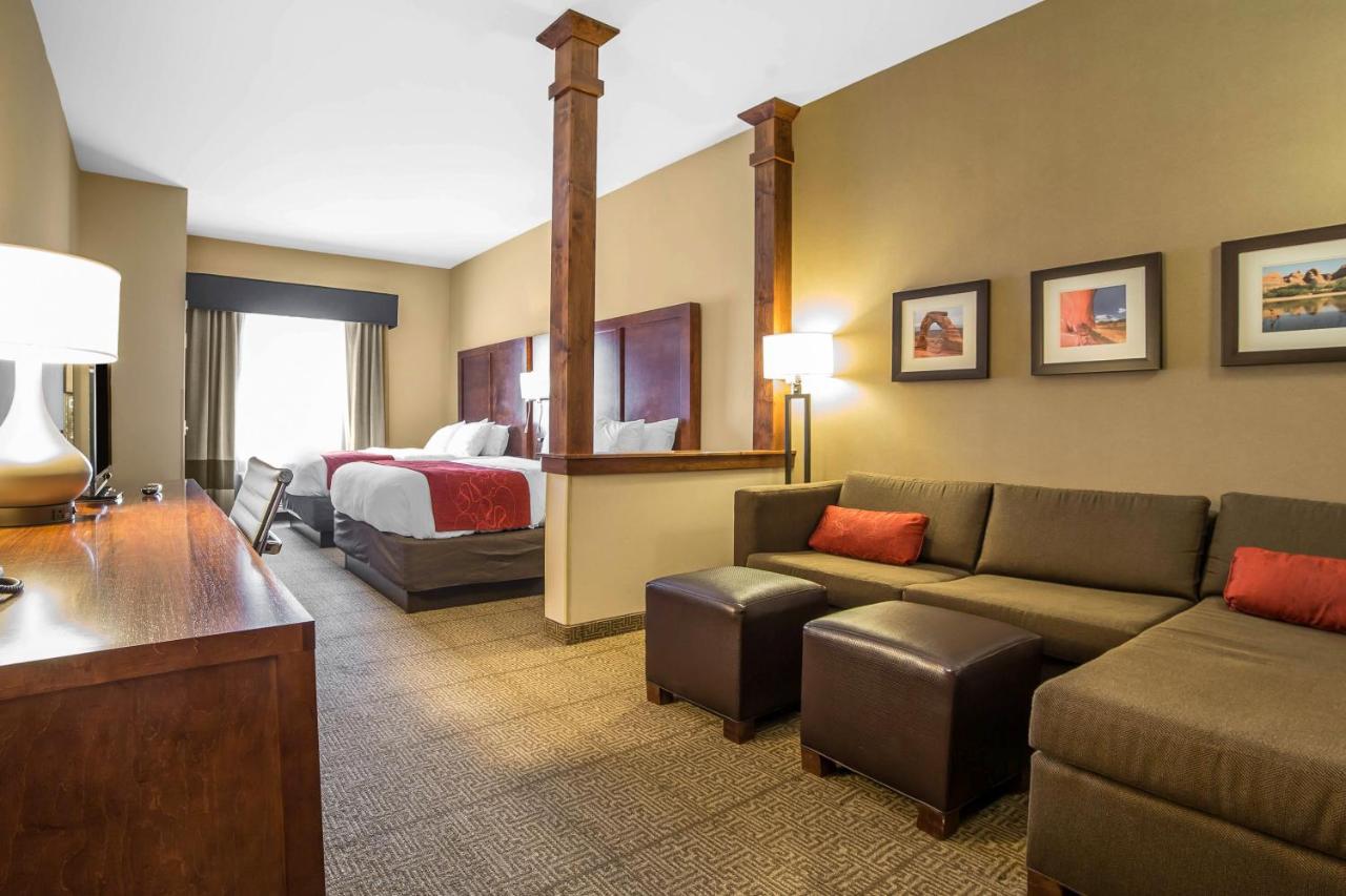 Queen Room with Two Queen Beds - Non-Smoking at Comfort Suites Moab near Arches National Park
