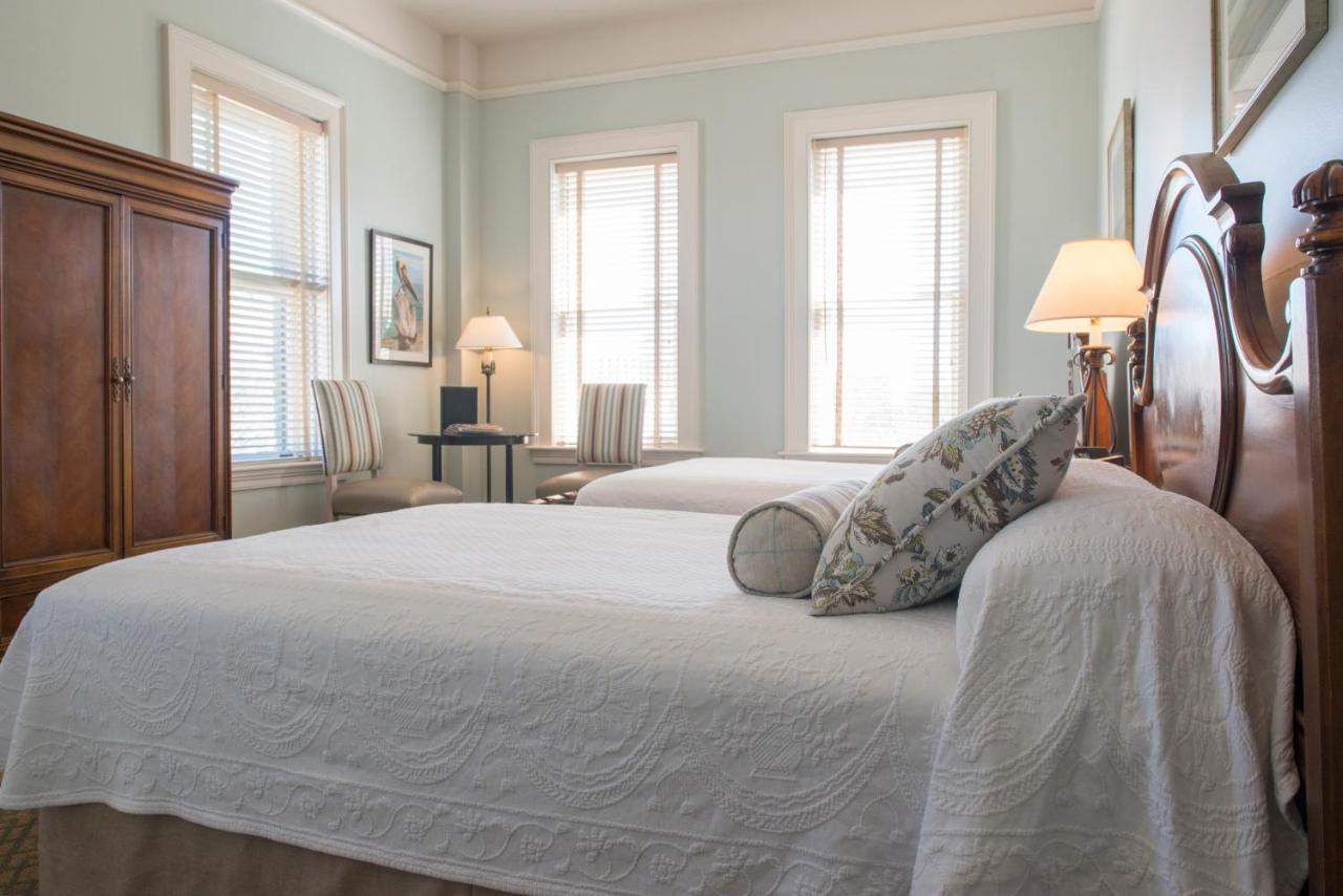 Standard Double Room with Two Double Beds at Fulton Lane Inn