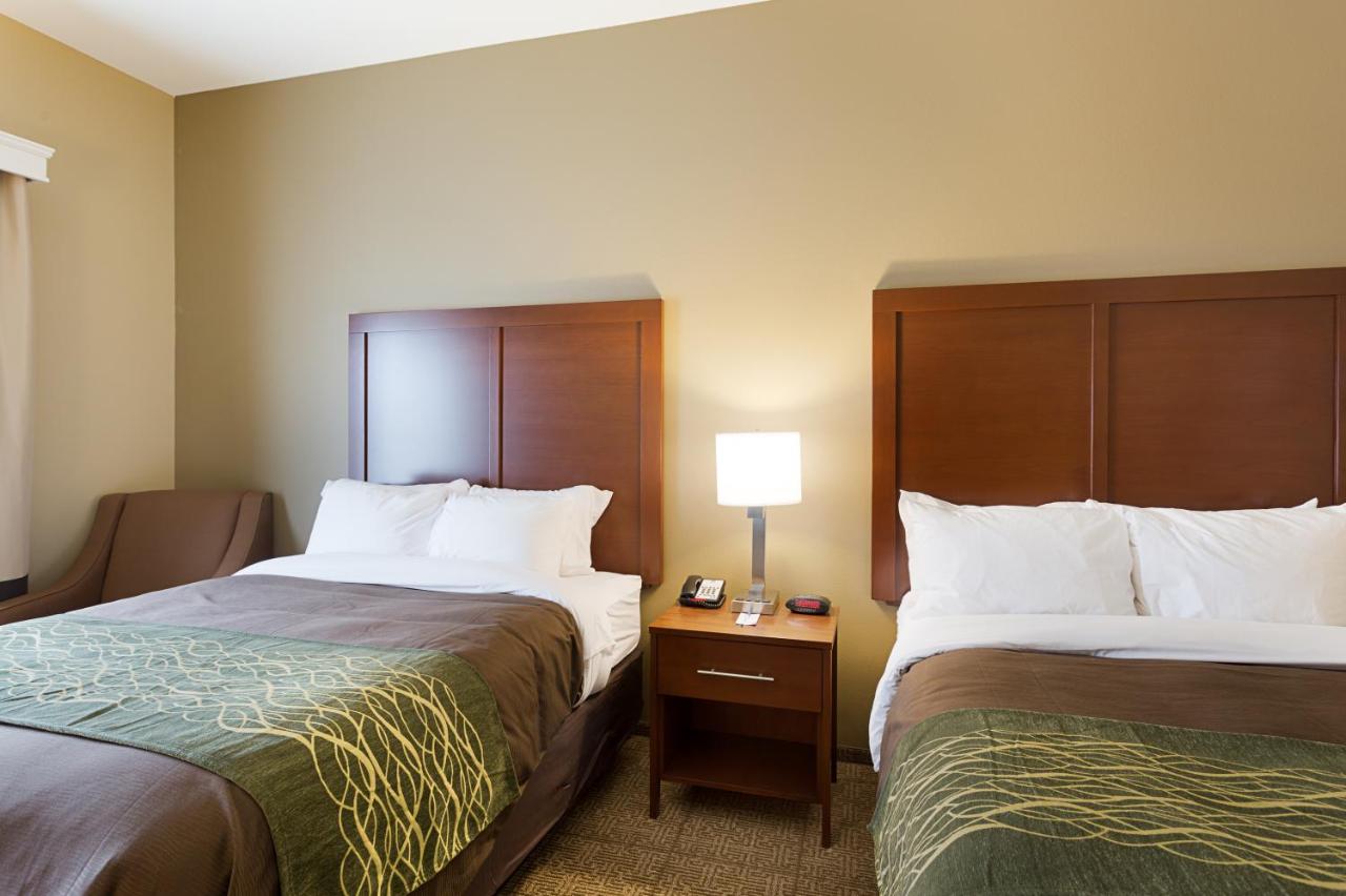 Queen Room with Two Queen Beds - Non-Smoking at Pennant Hotel & Suites