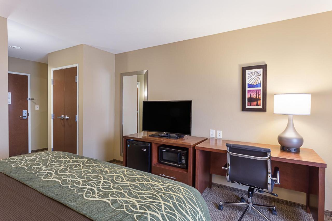 Queen Room with Two Queen Beds - Non-Smoking at Pennant Hotel & Suites