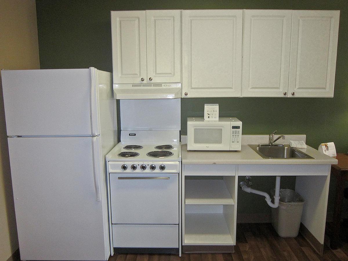 Queen studio with 1 Queen Bed - Disability Access/Non-Smoking at Extended Stay America Suites - Fayetteville - Fort Bragg