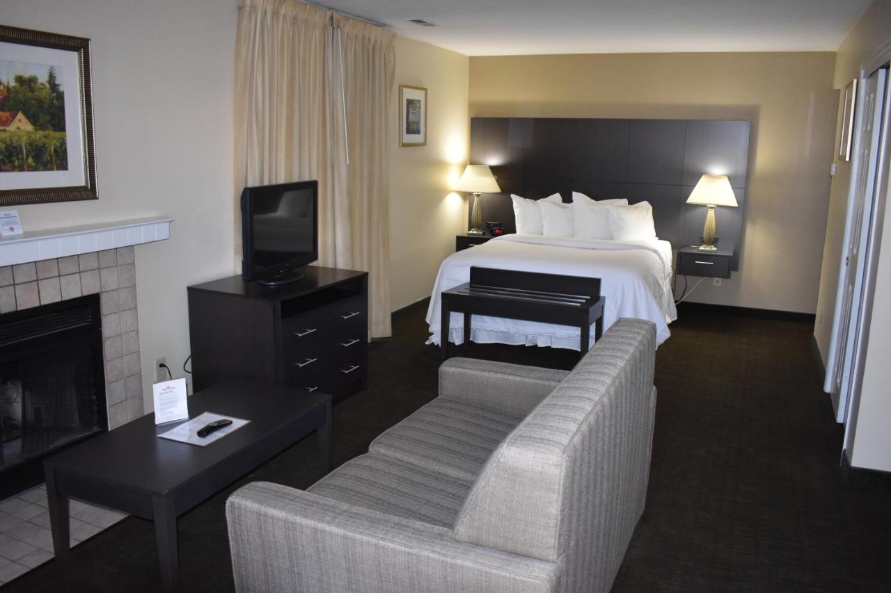 Queen Studio Suite - Mobility Access/Non-Smoking at Hawthorn Suites by Wyndham Miamisburg/Dayton Mall South