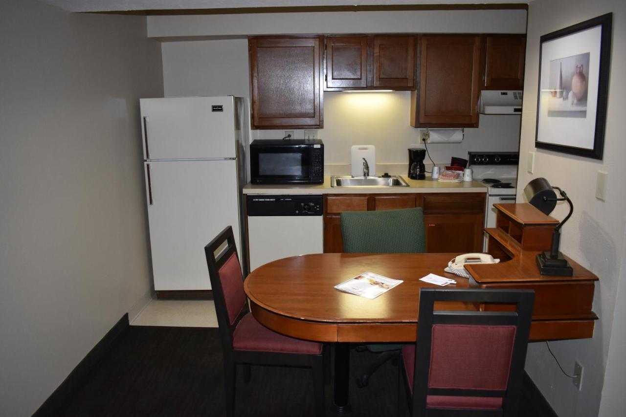 Queen Studio Suite - Mobility Access/Non-Smoking at Hawthorn Suites by Wyndham Miamisburg/Dayton Mall South