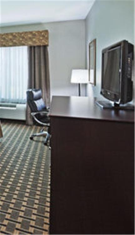 Suite Selected at Check In at Holiday Inn Express Hotel & Suites JACKSONVILLE by IHG
