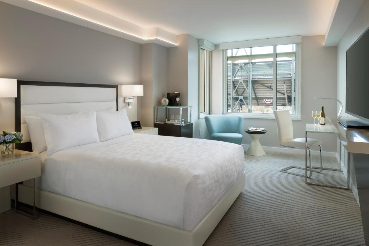 Deluxe Queen Room at Hotel VIA
