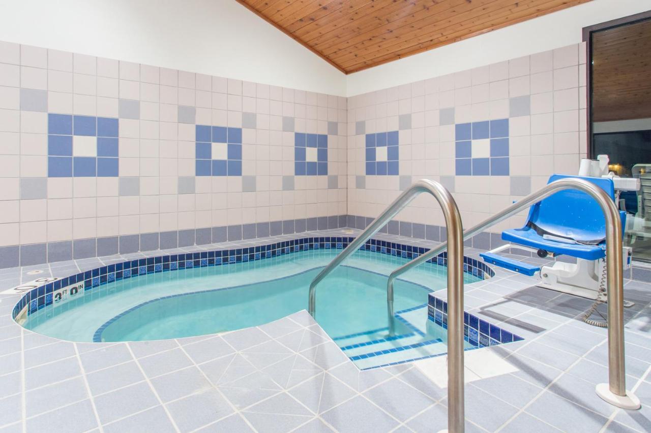 Queen Room with Two Queen Beds - Non-Smoking at Super 8 by Wyndham Dodgeville