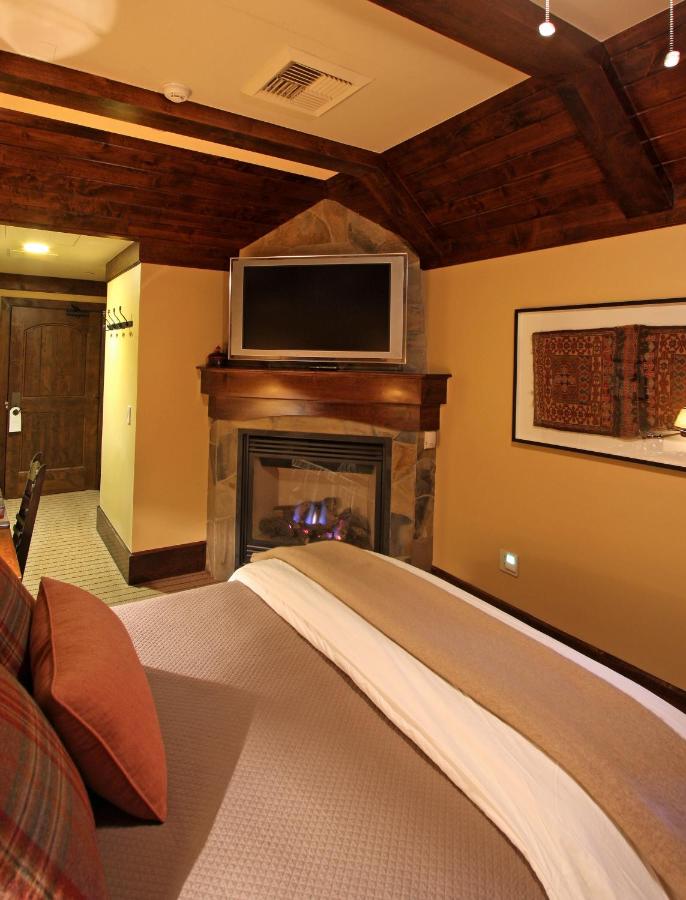 Standard Room with Mountain View - Ellis Peak at West Shore Cafe and Inn