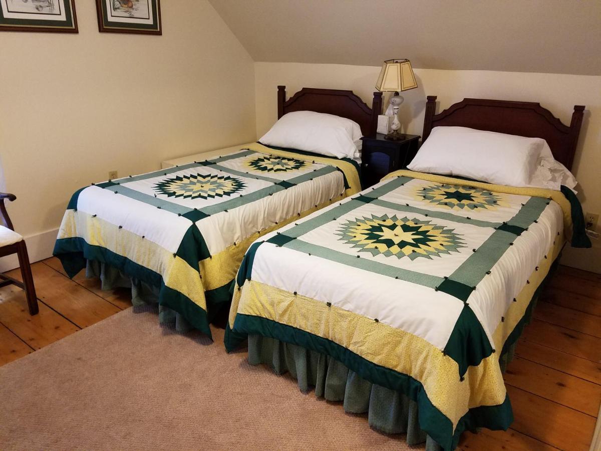 Standard King Room at 1860 House Inn and Vacation Rental Home