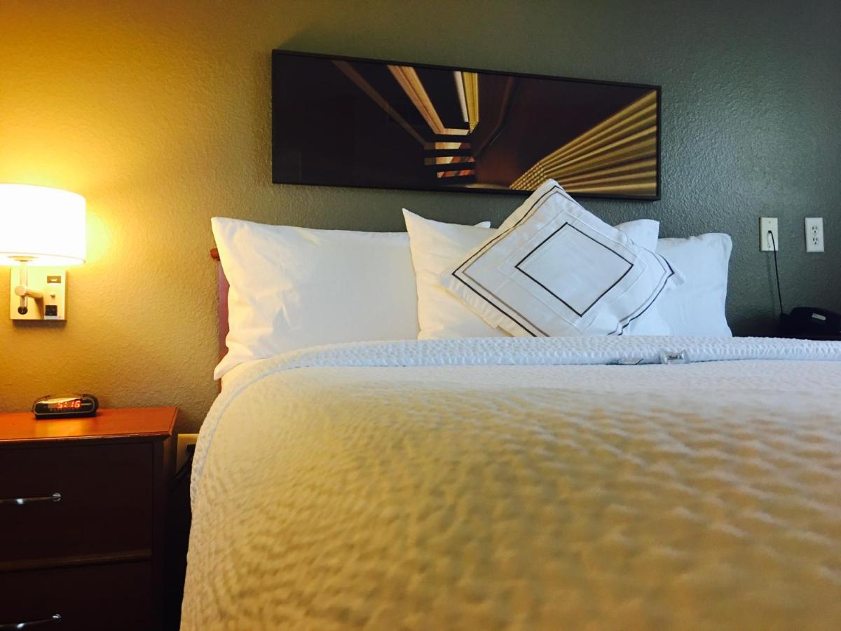 Two-Bedroom Suite at TownePlace Suites by Marriott Newark Silicon Valley