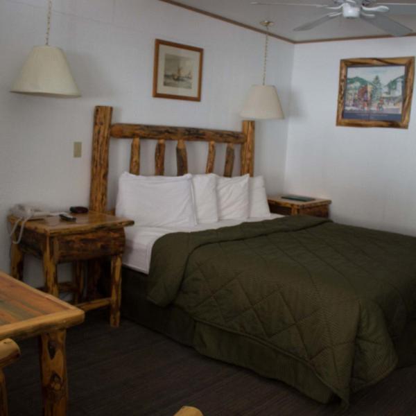 Deluxe King Room at Georgetown Mountain Inn