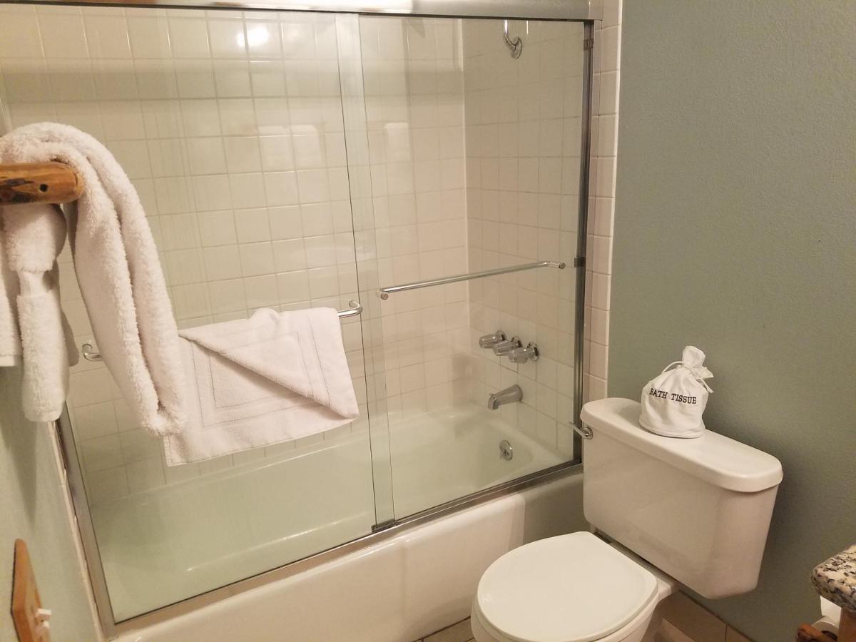 Junior Suite at 3 Peaks Resort & Beach Club