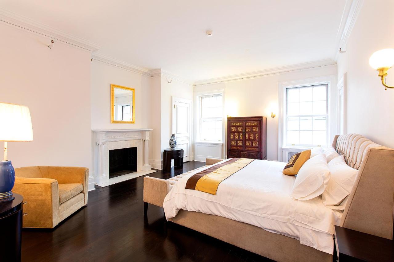 Deluxe King Suite at Eastover Estate & Eco-Village
