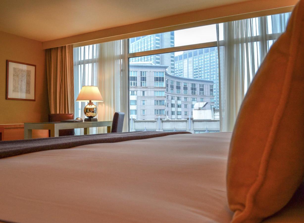 Luxury King Suite at The Colonnade Hotel Back Bay