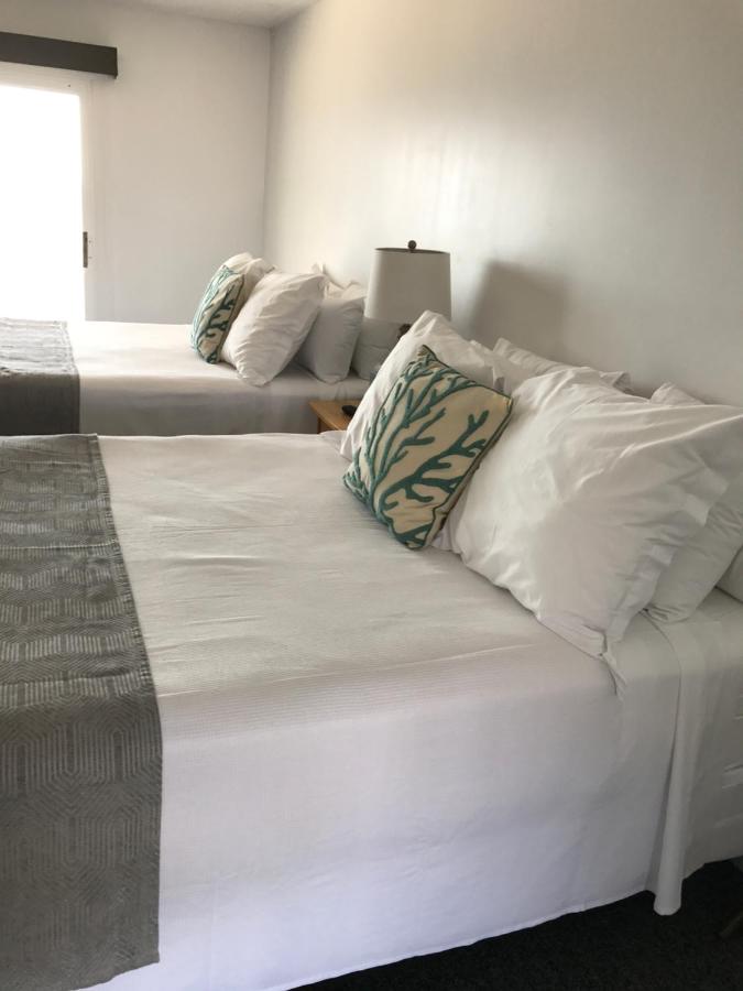  | Three Seasons Resort