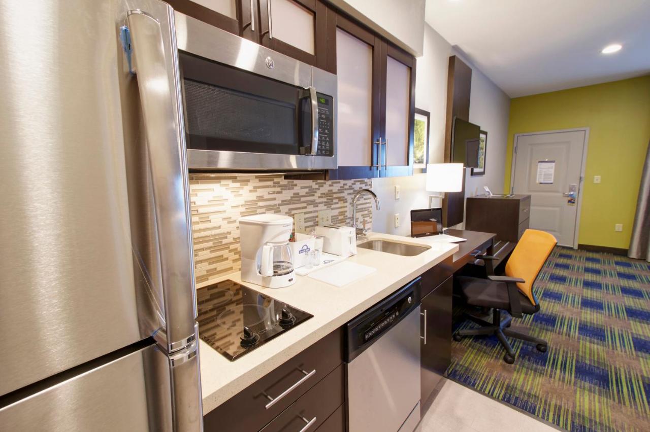 Studio Suite Two Queen beds Non Smoking at Days Inn & Suites by Wyndham Port Arthur